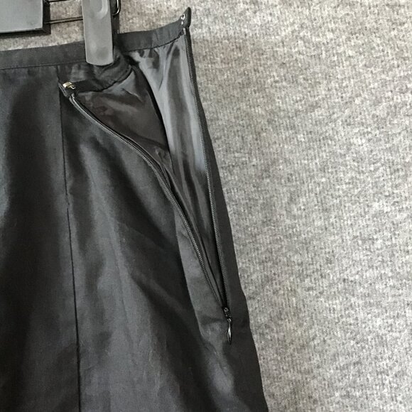 Axcess by Liz Claiborne Black Embroidered Skirt Sz 14 - Picture 9 of 10